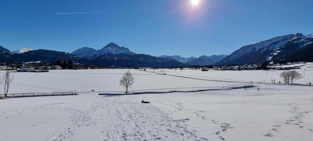 Ferienwohnung Ela Reutte Exterior foto